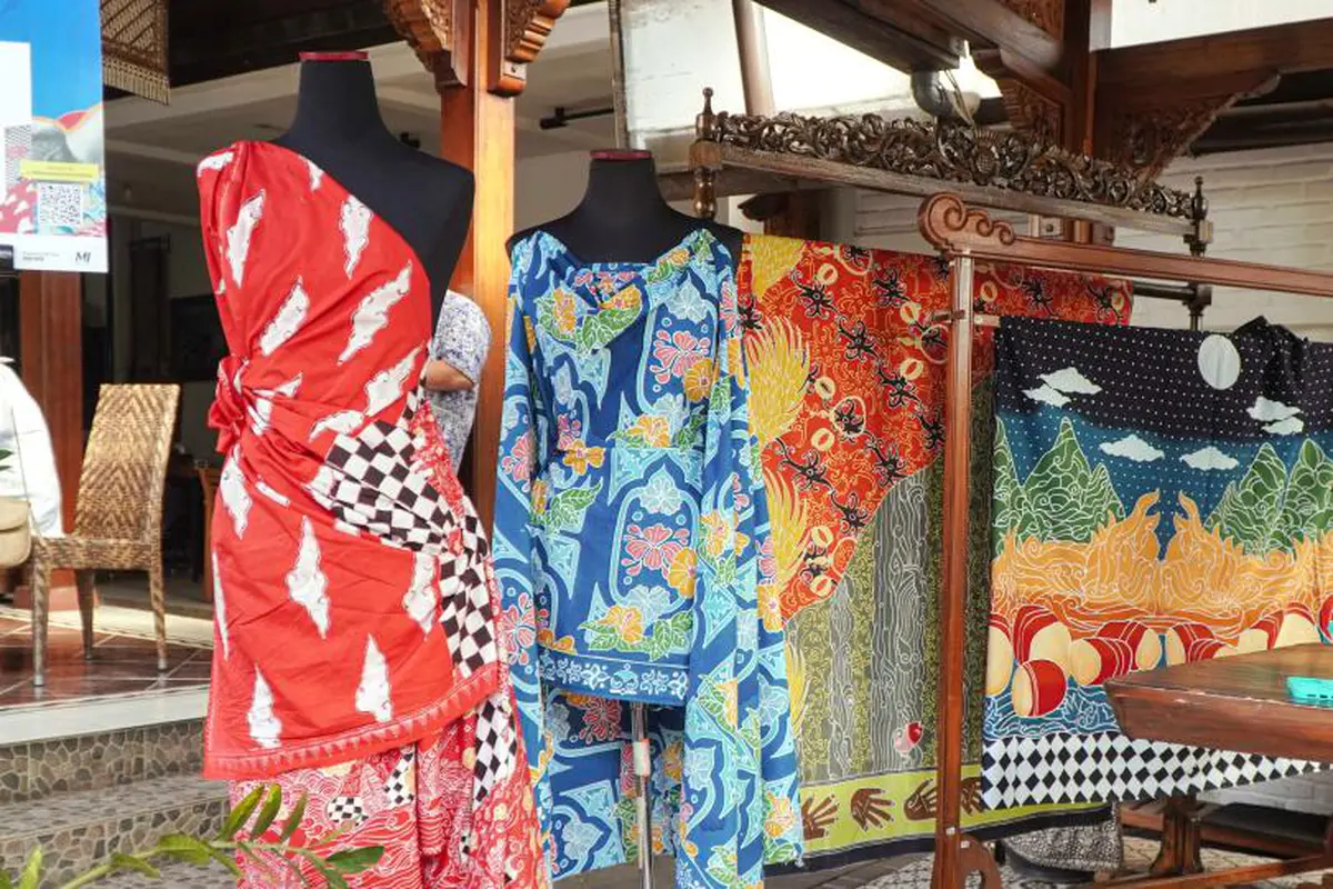 Tiga produk batik terbaru hasil inovasi asli Bandung