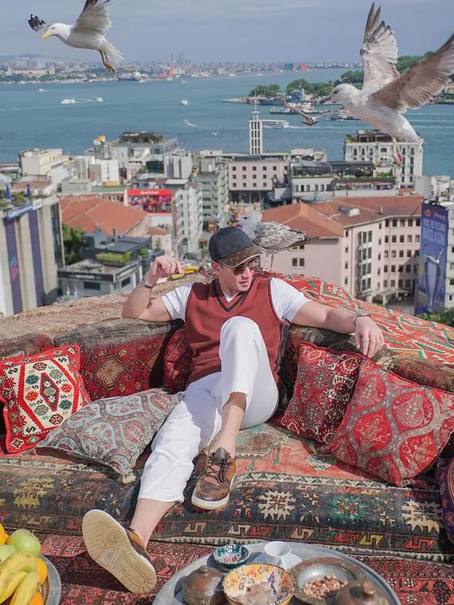 Verrel Bramasta liburan di Turki (Instagram/bramastavrl)