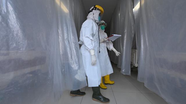 FOTO: Mengintip Penanganan Pasien COVID-19 di Bogor