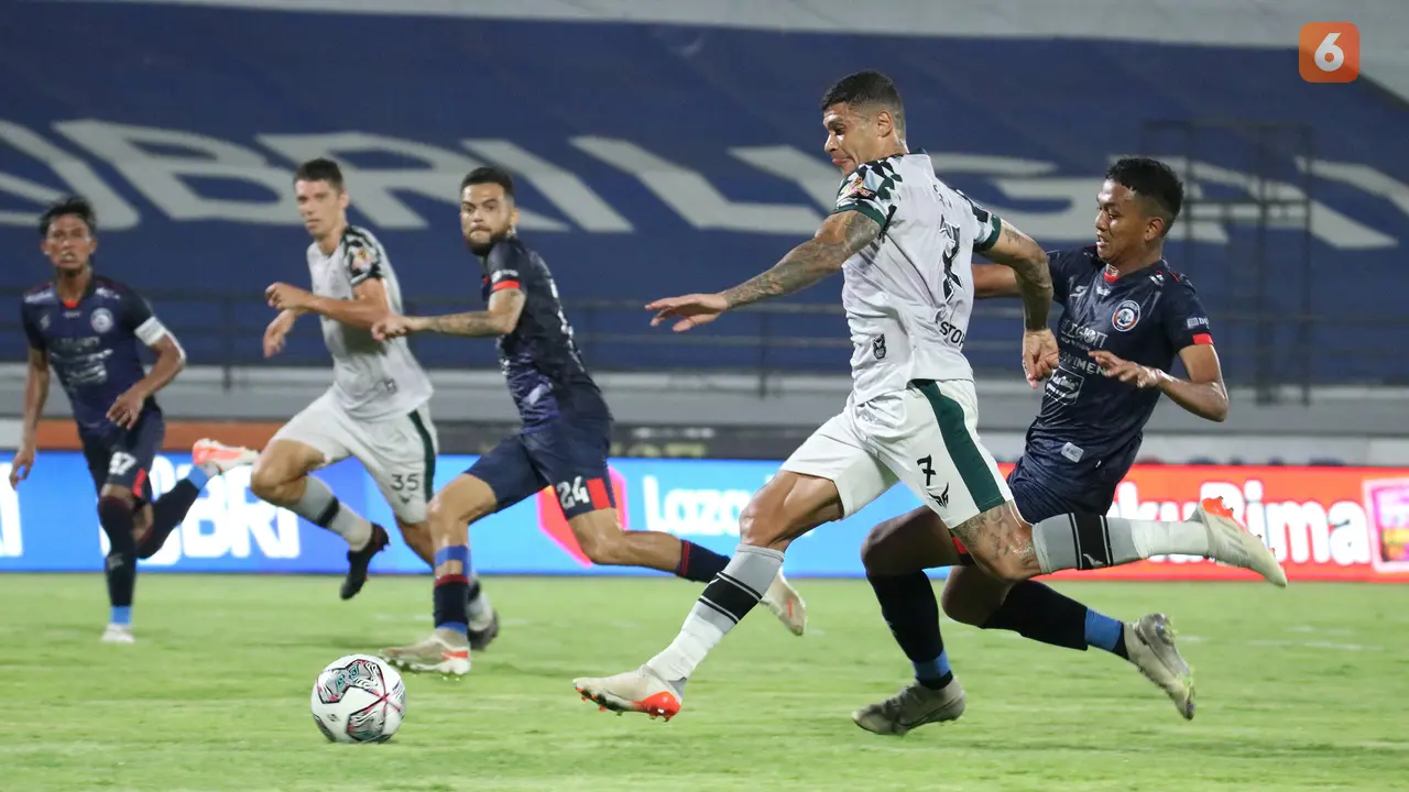 Foto: Hasil Kacamata dengan Persikabo 1973, Arema FC Gagal Kudeta Persib Bandung dari Posisi Kedua Klasemen BRI Liga 1
