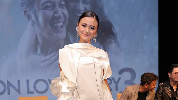 [Bintang] Amanda Rawles