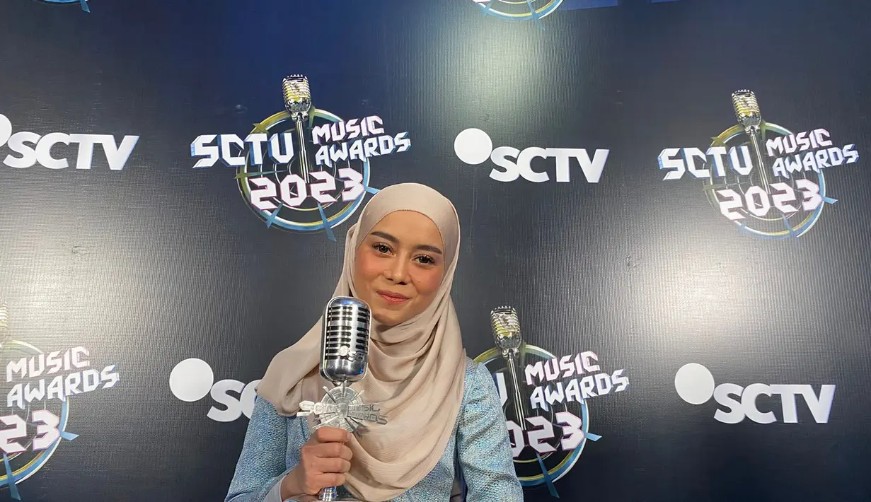 Lesti Kejora borong empat piala di SCTV Music Awards 2023