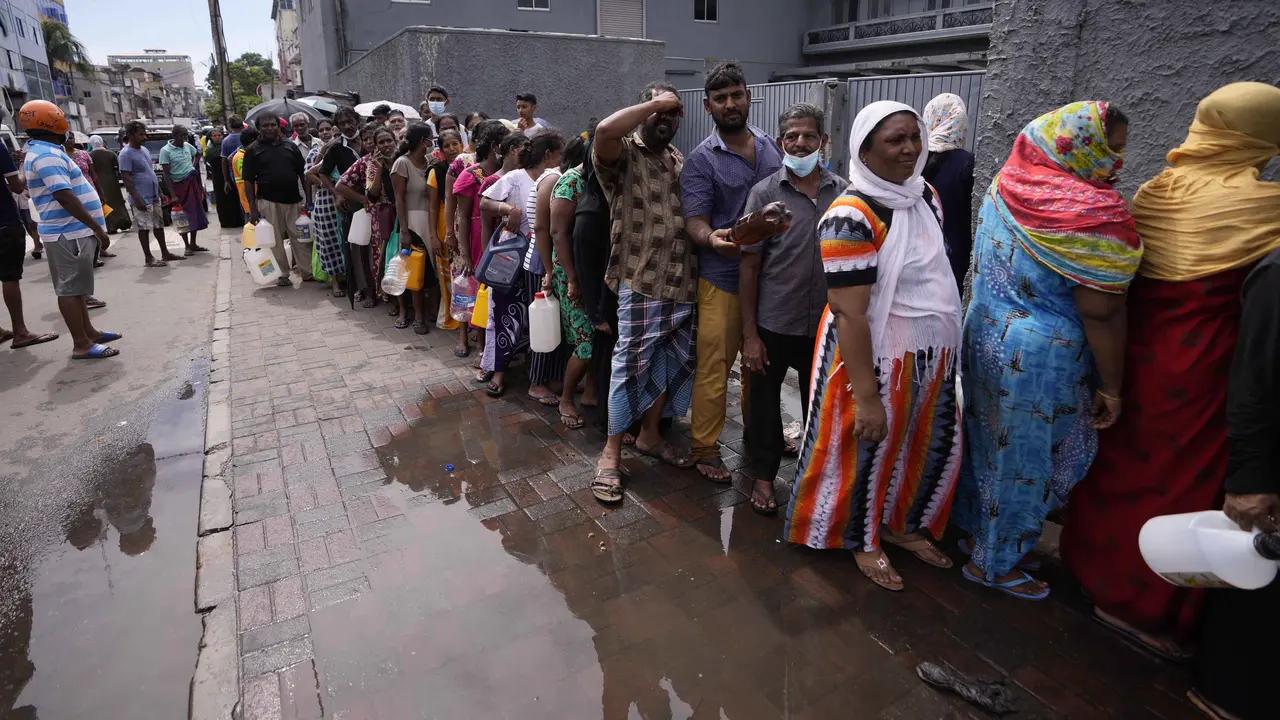 Potret Kelangkaan Gas untuk Memasak di Sri Lanka-AP 5