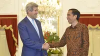 Jokowi bertemu dengan Menlu AS John Kerry di Istana Merdeka, Jakarta (ANTARA FOTO/Widodo S. Jusuf)