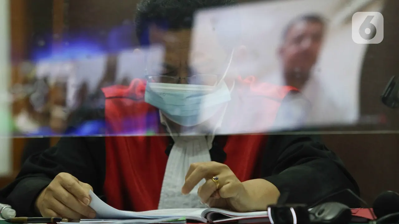 Terdakwa Presiden ACT Ahyudin Jalani Sidang Perdana Secara Virtual