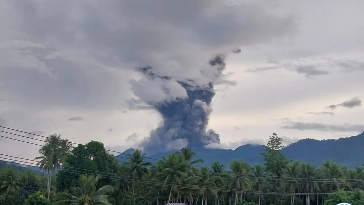 Gunung Dukono