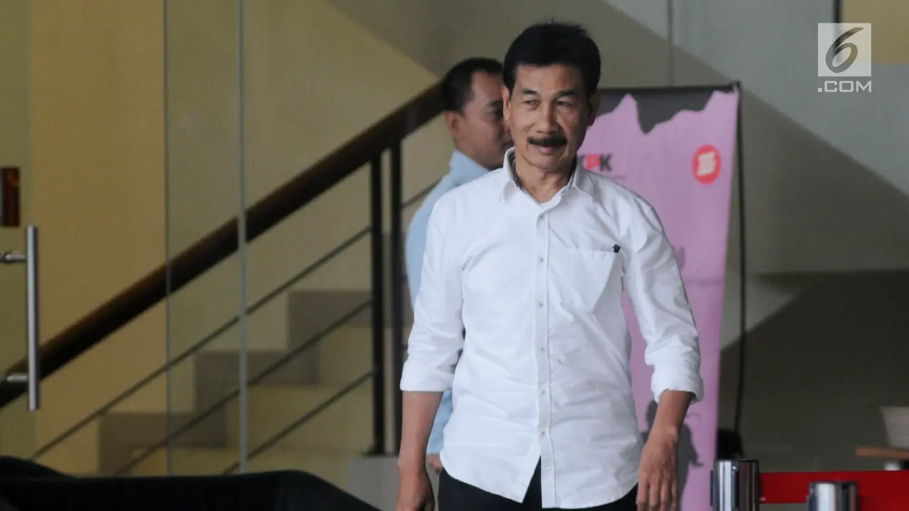 KPK Periksa Bupati Solok Selatan Muzni Zakaria Terkait Dugaan Korupsi