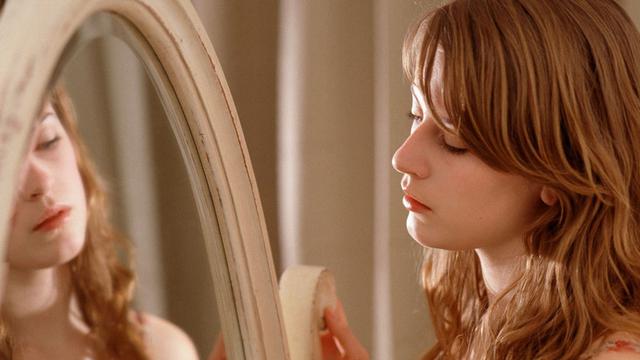 Ini Akibatnya Saat Kamu Membandingkan Dirimu dengan Orang Lain