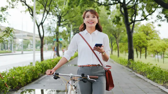 5 Tips Menumbuhkan Kebahagiaan di Tempat Kerja Demi Produktivitas Meningkat