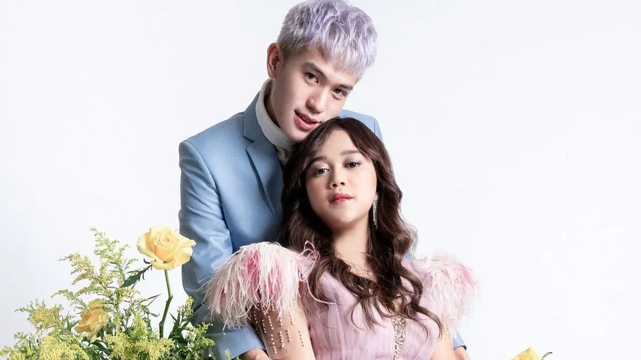 6 Gaya Pemotretan Brisia Jodie dan Julian Jacob, Bak Prewedding