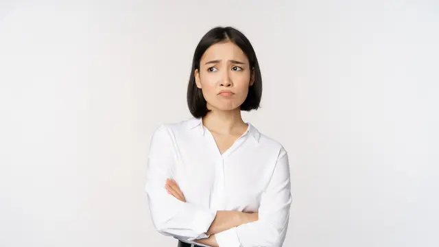 perempuan menyebalkan
