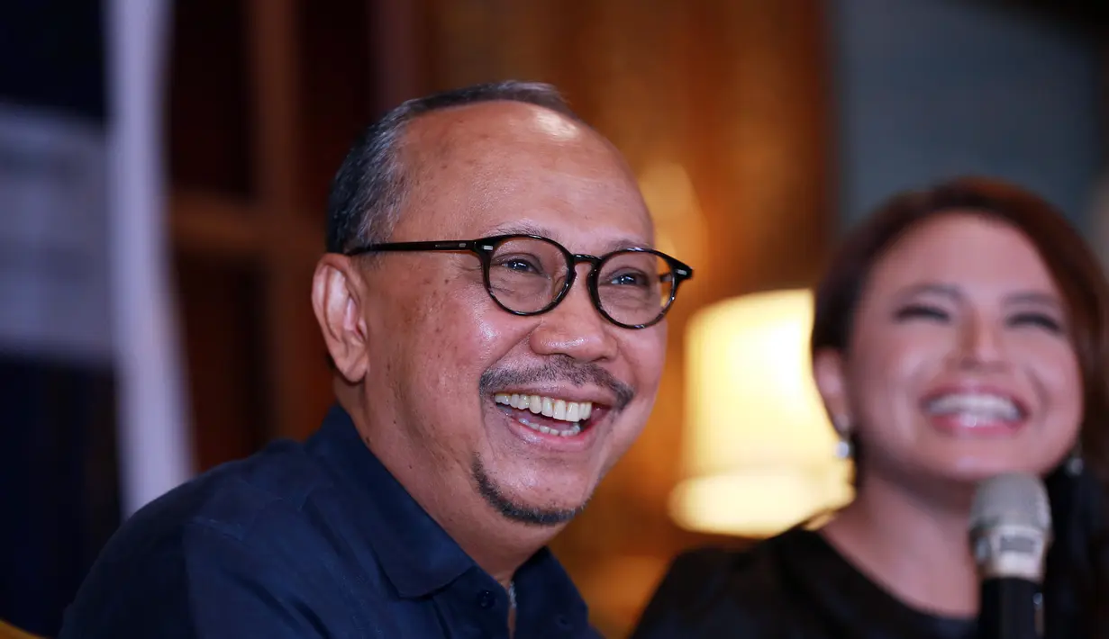 Saat jumpa pers Konser 3 Generasi di Patheya, Kemang, Jakarta Selatan, Selasa (1/12), Rossa ingin tak hanya orang-orang di lingkup Yogyakarta saja yang datang menyaksikan ‘Konser 3 Generasi’, ia pun turut mengajak keluarganya. (Deki Prayoga/Bintang.com)