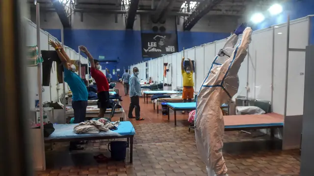 Yoga di Dalam Bangsal Perawatan COVID-19