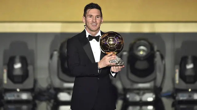 Kaleidoskop Sepak Bola Dunia 2016, Fenomena Leicester dan Kejayaan Ronaldo