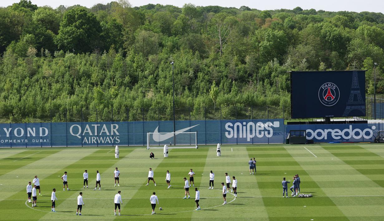 Pertemuan kedua tim bukan sekadar adu gengsi dua juara domestik, tetapi juga pertarungan antara juara bertahan Liga Champions versus raksasa Bundesliga yang tengah lapar menuntaskan dominasi di Eropa. (AFP/Franck Fife)