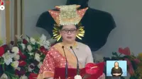 Puan Maharani mengenakan busana minang saat membacakan Teks Proklamasi di Upacara HUT ke-76 RI (Youtubet Sekretariat Kepresidenan)