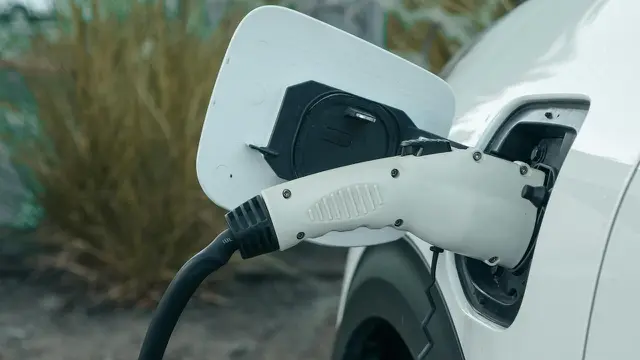 Ilustrasi baterai mobil listrik