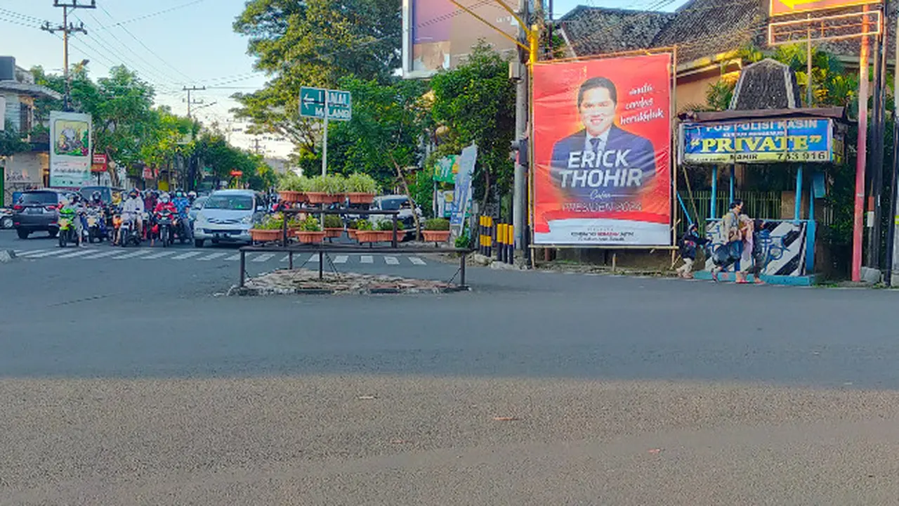 Satpol PP Kota Malang Ragu-ragu Mau Tertibkan Baliho Capres 2024