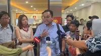 Pemimpin Redaksi Tempo Setri Yasra melaporkan peristiwa&nbsp;teror kepala babi&nbsp;terhadap salah seorang wartawannya, Jumat (21/3/2025). (Merdeka.com/Nur Habibie)