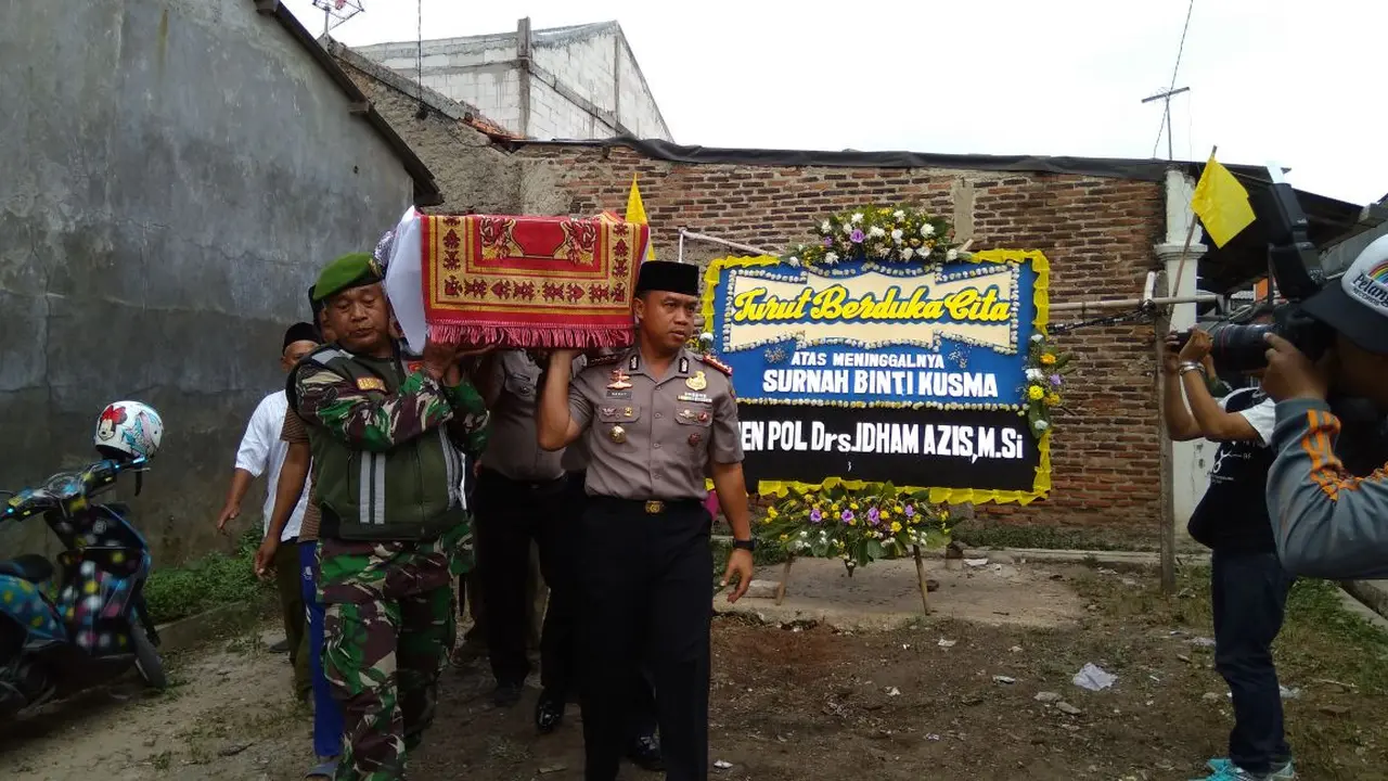 Surnah, korban ledakan dan kebakaran pabrik kembang api Tangerang siap dimakamkan