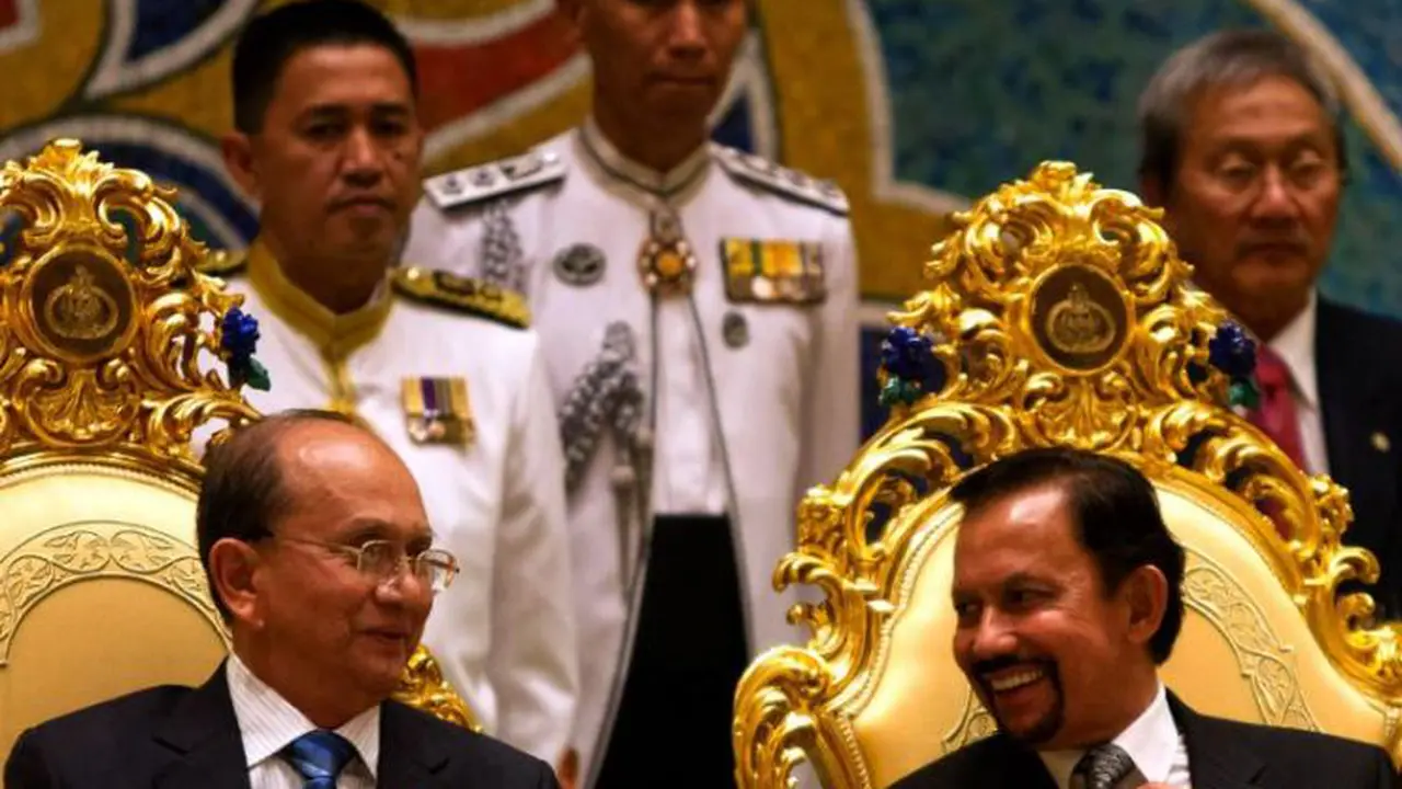 Raja Minyak dari Brunei Ini Koleksi 600 Rolls-Royce Sekaligus