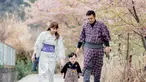 Sudah seminggu berada di Negeri Sakura, Jepang, Gilang Dirga dan Adiesty Fersa menikmati momen liburan bersama buah hatinya. Pasangan selebriti yang pernah berjuang untuk mendapatkan buah hati dengan berbagai cara seperti program bayi tabung, kini rumah tangga keduanya pun sudah semakin lengkap. (Liputan6.com/IG/@gilangdirga)