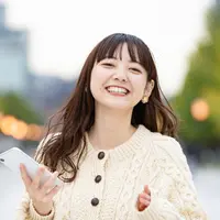 ilustrasi perempuan tertawa/maruco/Shutterstock