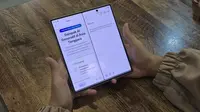 Membuat infografis dengan Gemini Canvas di Samsung Galaxy Z Fold7. Liputan6.com/Iskandar