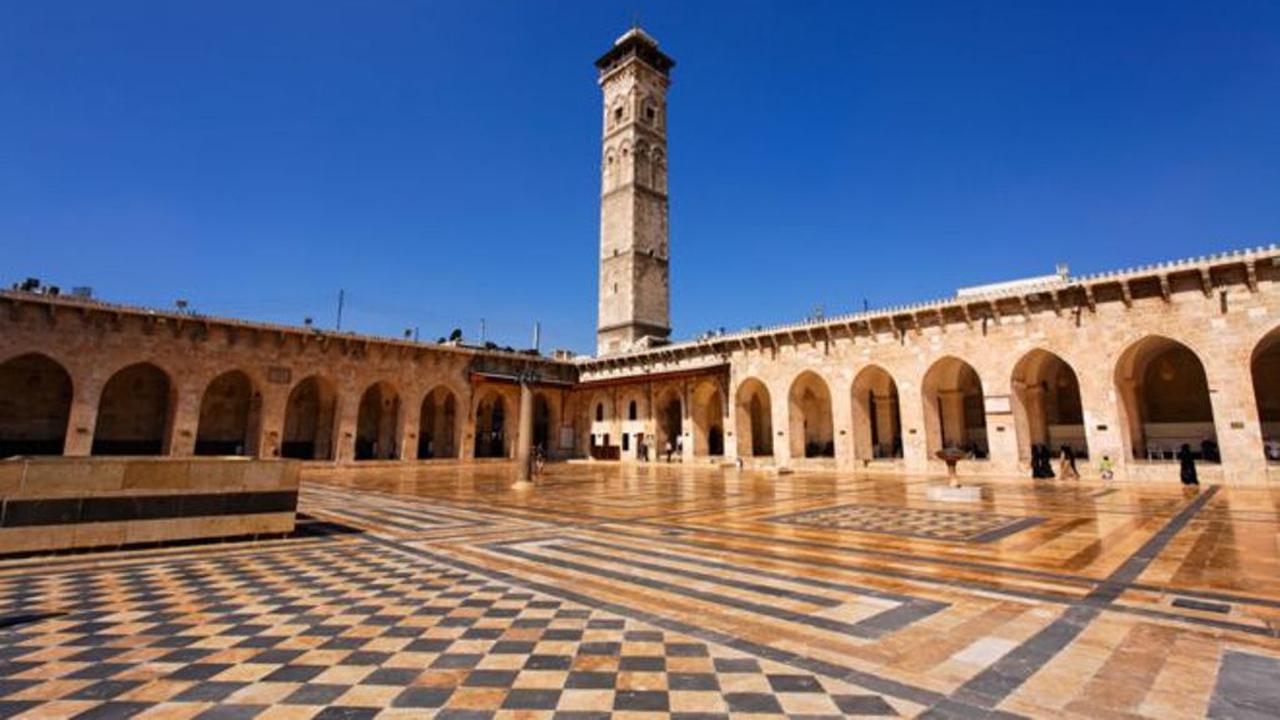 Kisah Runtuhnya Menara Masjid Agung Aleppo Berusia 1.000 Tahun