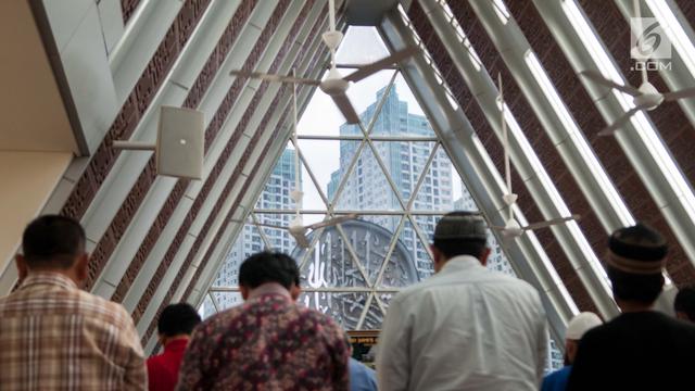 Ini Masjid Jamie Darussalam Karya Arsitek Ridwan Kamil