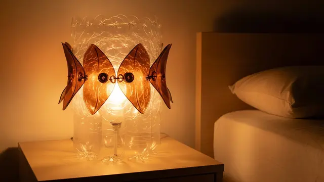 Menghias Lampu Tidur dari Botol Bekas
