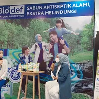 Donita tampil dalam webinar yang diselenggarakan Biodef. Credits: Rilis resmi Biodef