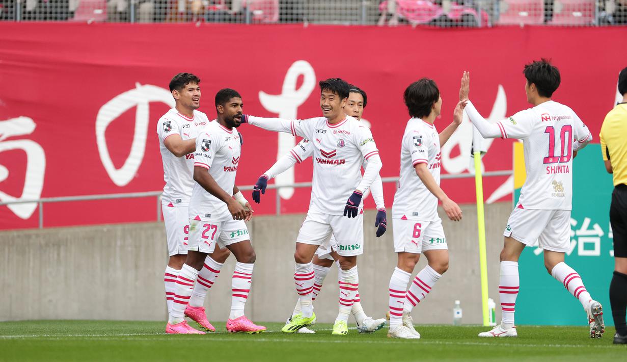 Bahkan, Akio Kogiku terpilih jadi Pelatih Terbaik J1 League bulan April 2024 usai membawa Cerezo Osaka meraih dua kemenangan, dua hasil imbang, dan sekali kalah. (J.LEAGUE)