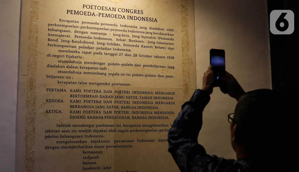 Dalam kongres tersebut, dihasil sebuah Ikrar bersama yang kemudian diucapkan bersama-sama oleh seluruh perwakilan organisasi pemuda yang hadir. (Liputan6.com/Herman Zakharia)