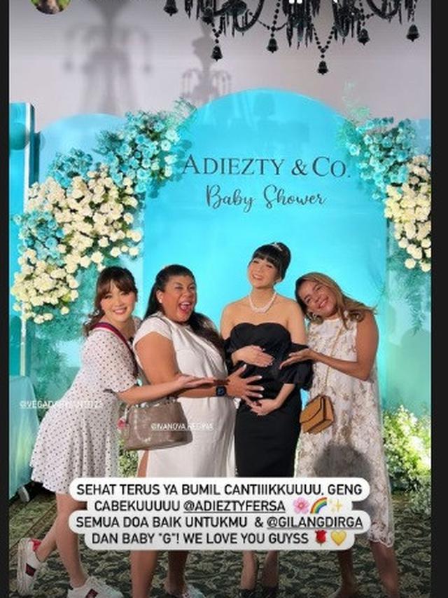 Gilang Dirga dan Adiezty Fersa menggelar acara baby shower
