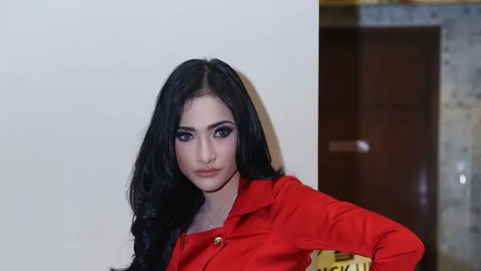 [Bintang] Amel Alvi
