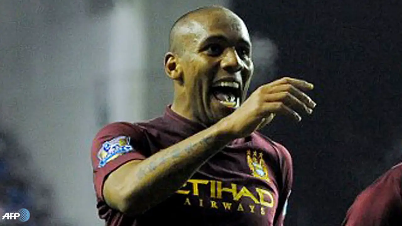 maicon-130715b.jpg