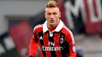 Juve Naksir Pemain Belakang Milan