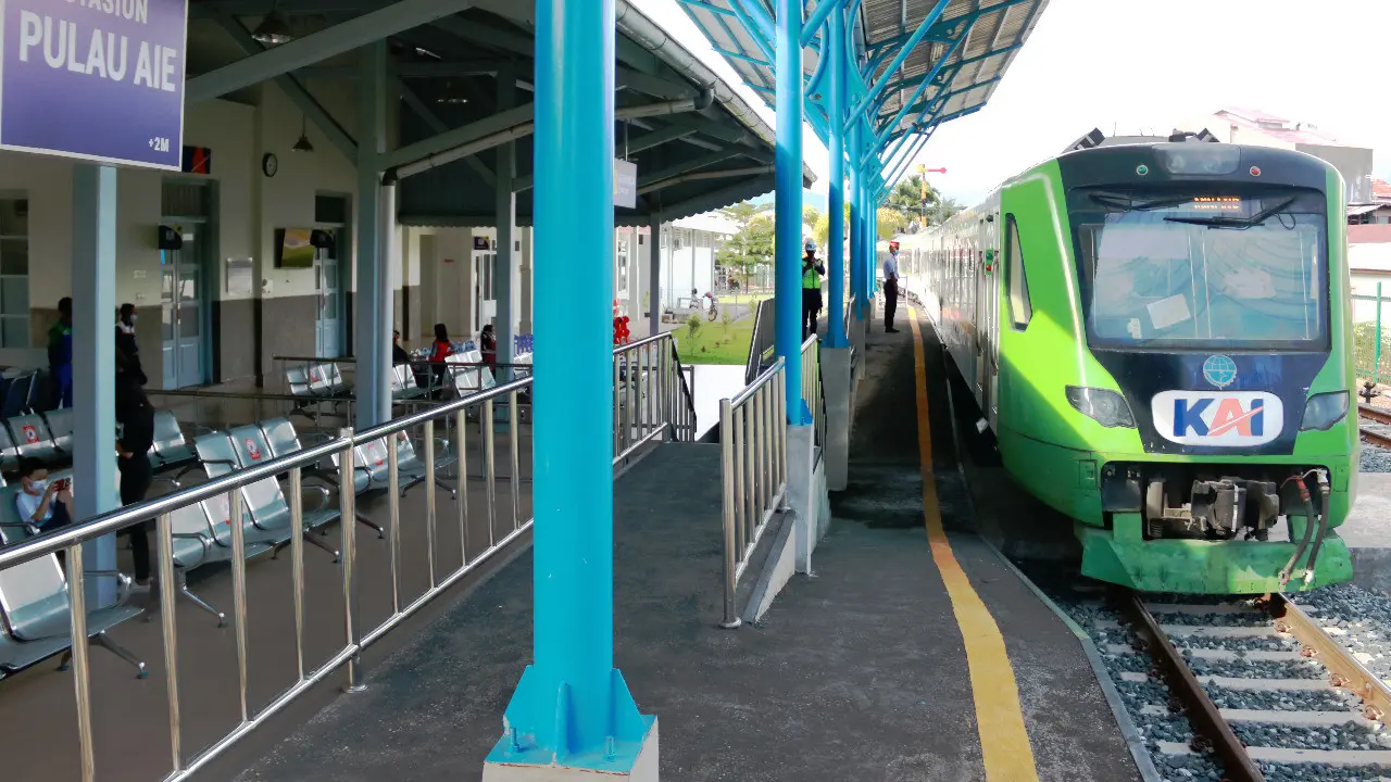 KA Minangkabau Ekspres di Stasiun Pulau Aie Padang. (Liputan6.com/ Humas KAI Divre II)