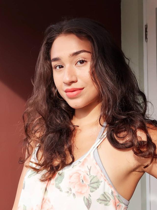 6 Potret Terbaru Agesh Palmer, Mantan Istri Kevin Kambey 'Anak Langit'