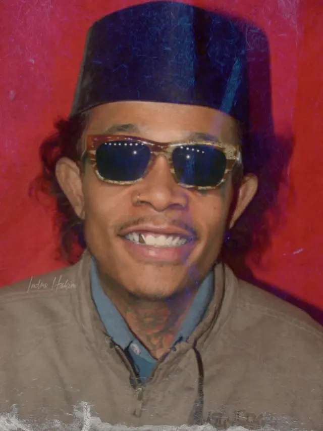 6 Editan Foto Wiz Khalifa Jika Tinggal di Indonesia Ini Bikin Ngakak
