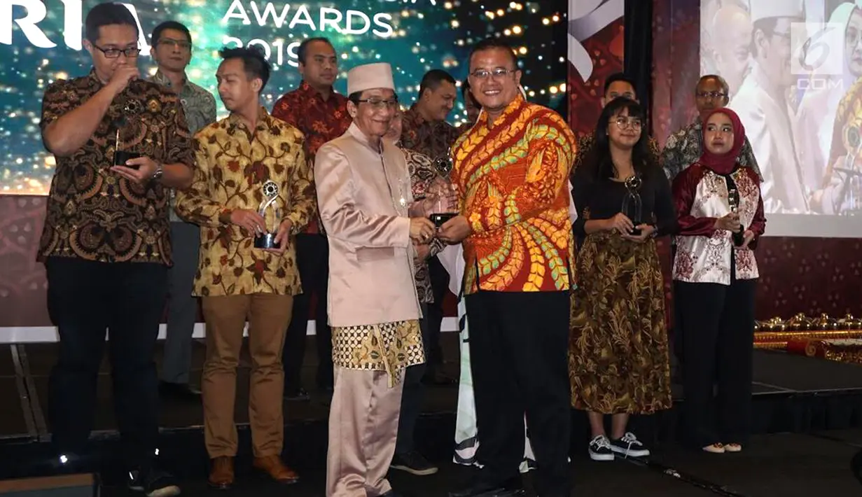Perwakilan Humas Pupuk Indonesia Grup pada acara penghargaan PR Indonesia Awards 2019 di Bandung, Kamis (28/3). Penghargaan tersebut merupakan wujud komitmen Pupuk Indonesia Grup sebagai pendukung Ketahanan Pangan Nasional. (Liputan6.com/Pool/Pupuk Indonesia)