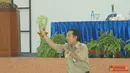 Citizen6, Surabaya: Penyuluhan dengan tema "Pemanfaatan lahan kosong disekitar kita" tersebut merupakan kerjasama Kobangdikal dengan Dinas Perternakan dan Pertanian Kota Surabaya digelar di Gedung Marore, STT AL. (Pengirim: Penkobangdikal)