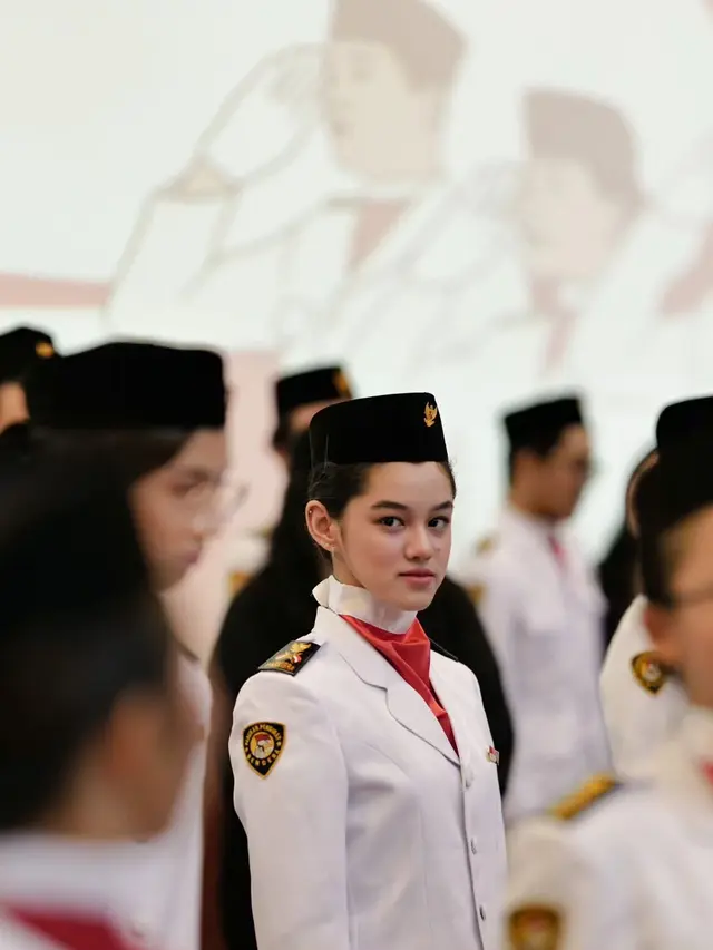 7 Potret Shaista Tania, Putri Rionaldo Stokhorst yang Jadi Paskibra di Sekolah