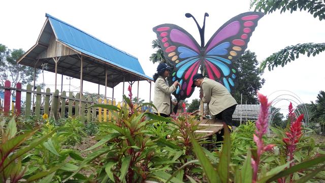 Kebun Bunga Rajati Potret Gairah Menyambut Pagi Bumi