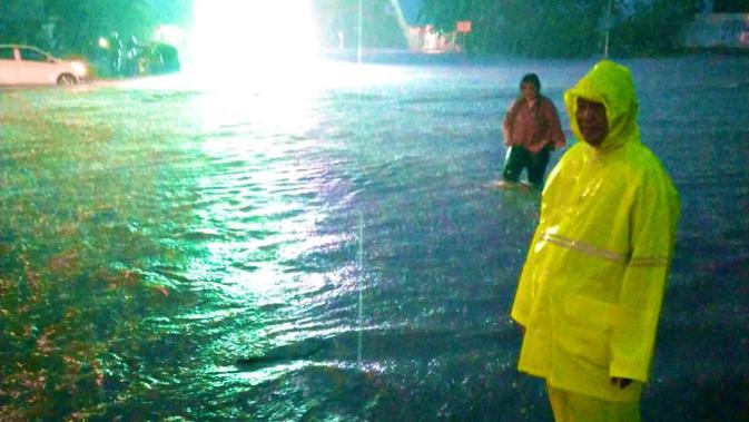 Diguyur Hujan Semalaman, Cek Wilayah-Wilayah di Jakarta yang Terendam Banjir - Liputan6.com