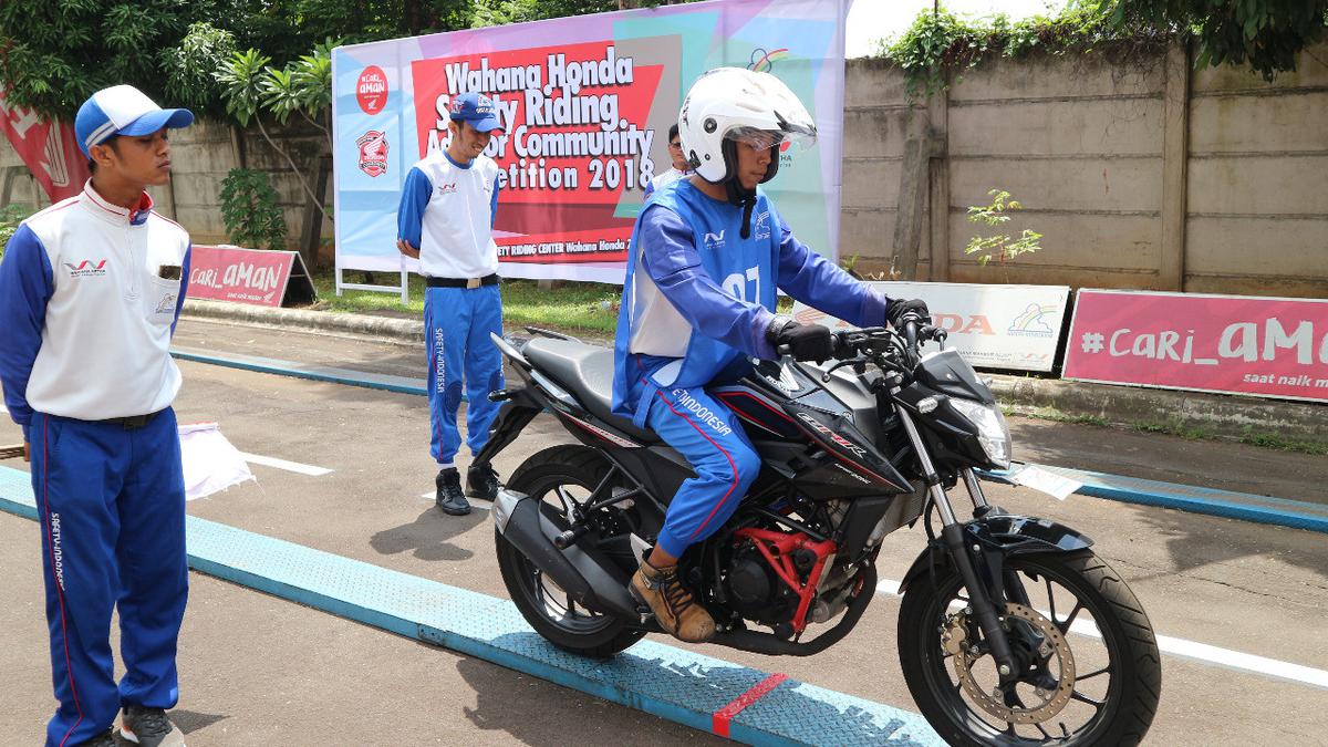 3 Alasan Kuat Honda Gelar Safety Riding Instructors Competition