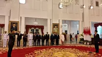 Sejumlah menteri dan pimpinan lembaga tinggi negara menghadiri pelantikan Jenderal Agus Subiyanto sebagai Panglima TNI oleh Presiden Joko Widodo atau Jokowi di Istana Negara Jakarta, Rabu (22/11/2023). (Ist).