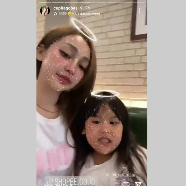 6 Momen Kebersamaan Cupi Cupita dan Anak Sambungnya, Kompak