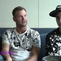 Sosok Dash ternyata menjadi inspirasi oleh Al dalam karyanya. Tidak hanya itu, Dash mengajak Al untuk mencoba rekaman di labelnya.